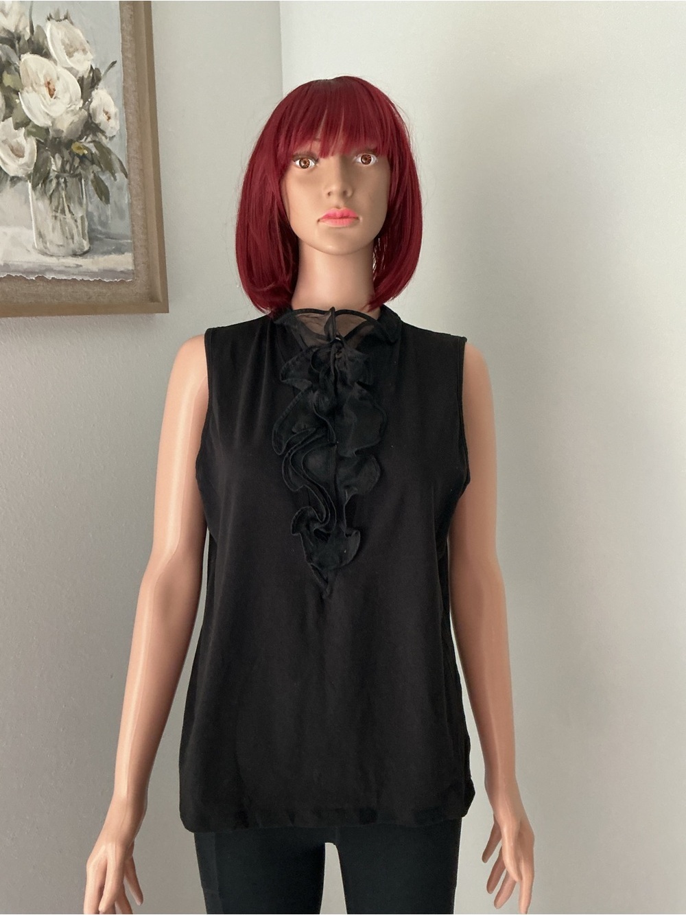 Jones New York Black Sleeveless Ruffle-Front top